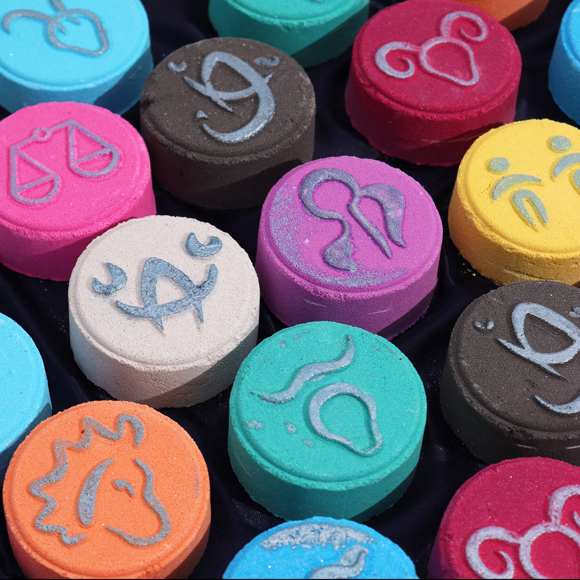 Set of Zodiac Bath Fizzers with Horoscope - Taurus
