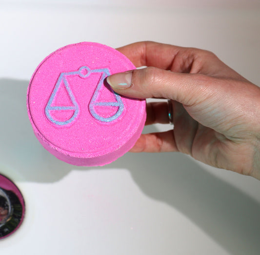 Set of Zodiac Bath Fizzers with Horoscope - Libra